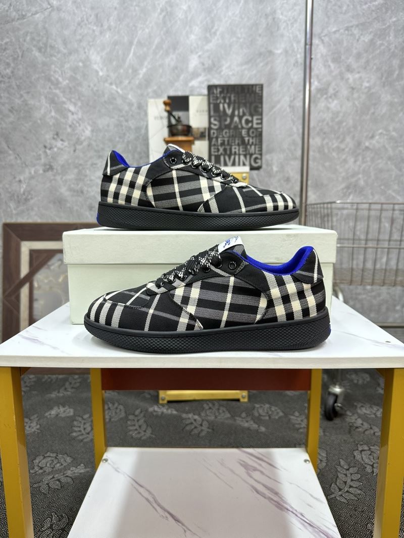 Burberry Low Shoes